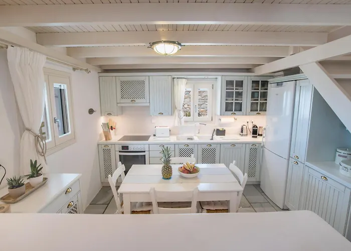 Anemoessa Cycladic House Angeriá