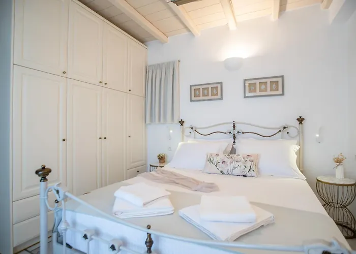 Anemoessa Cycladic House *